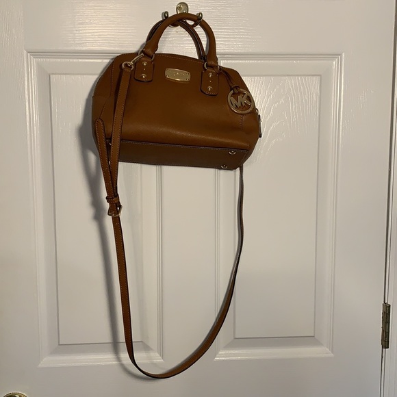 Michael Kors purse - Picture 6 of 9